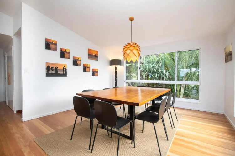Surf Gums + Sleeps 8 + Pet Friendly + Ocean Views