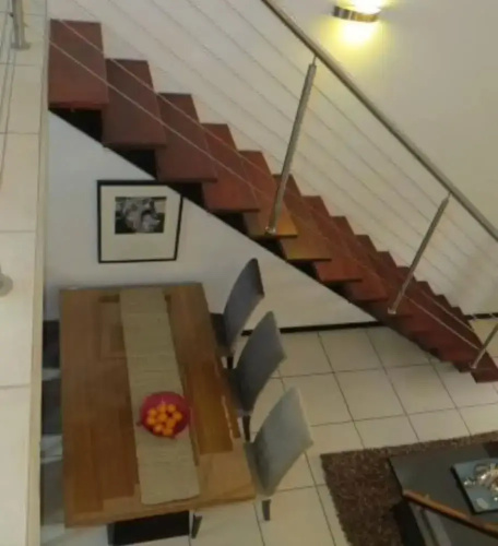 Modern Executive Penthouse All Amenities