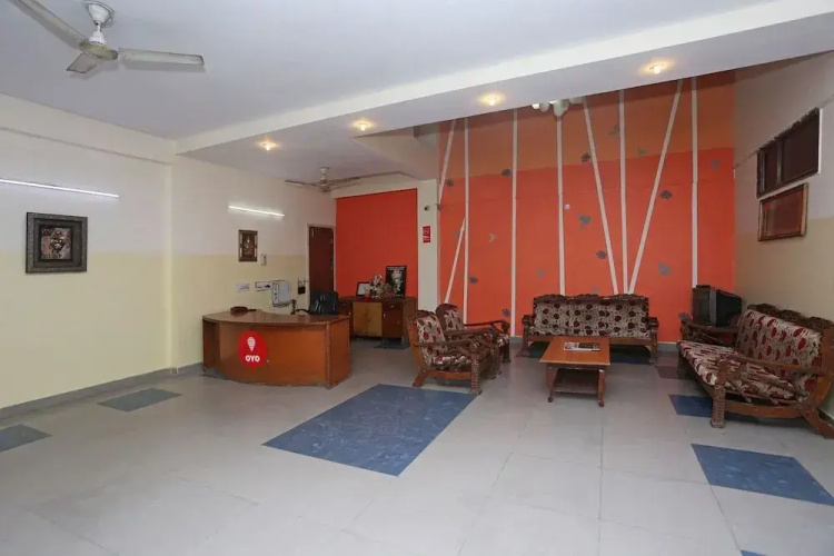 OYO 598 Hotel B K House