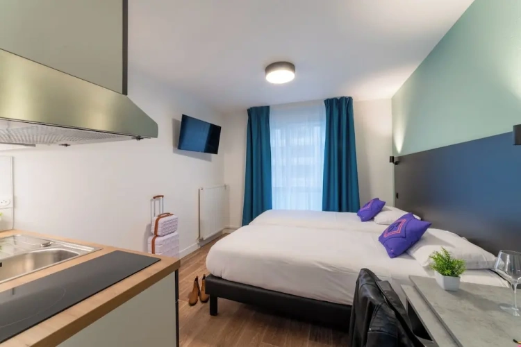 Guest rooms