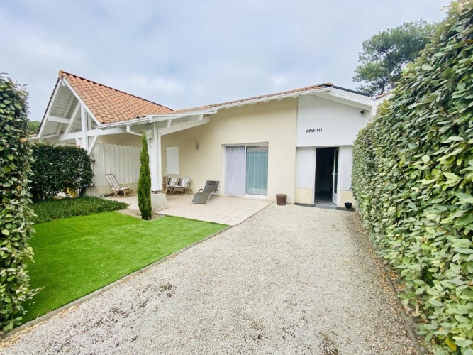3 Bedrooms Cottage