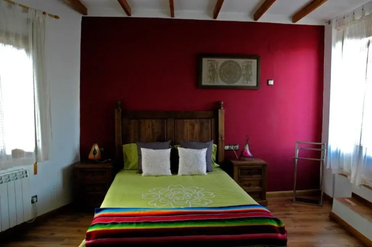 2 Bedrooms Cottage