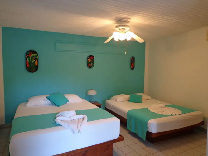 Hotel Casa Del Mar