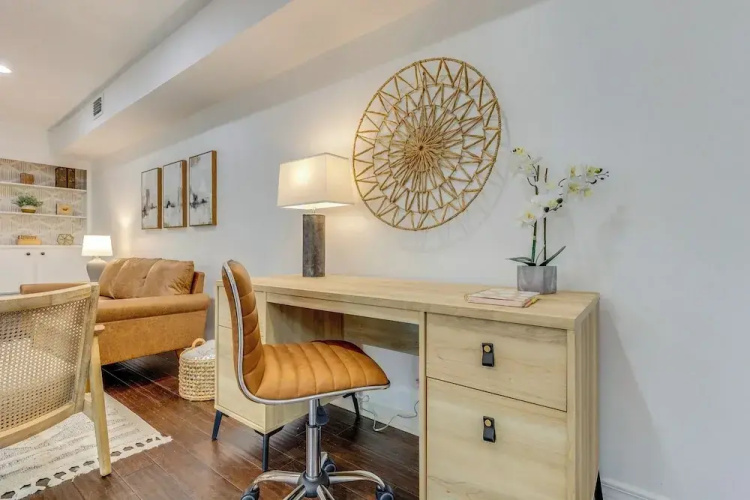 Family-friendly Home: 6 Mi to Downtown Mobile!