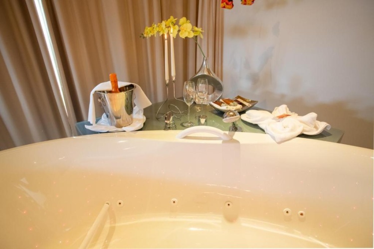 Deluxe Suite with sea view
