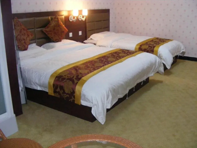 Yingbin Business Hotel