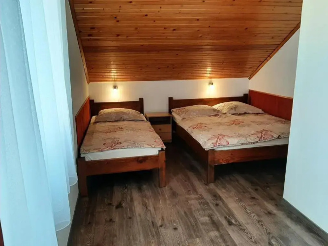 11 féröhelyes apartman