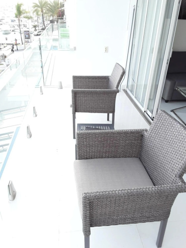 Front Port Line Sleeps 6