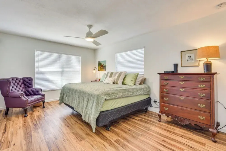 6 Mi to Beaches: Modern Bradenton Getaway!