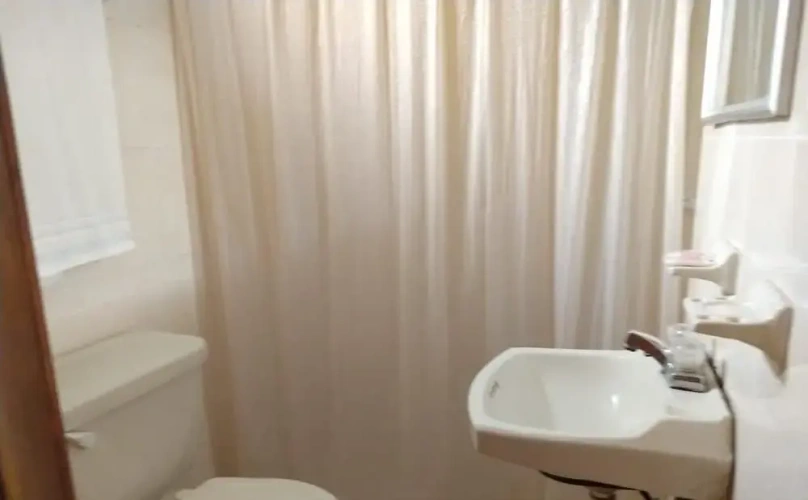 1 Bedroom Standard Double Family room with mountain view