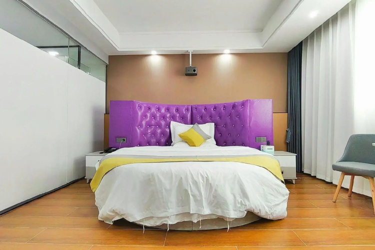 Longding Business Hotel