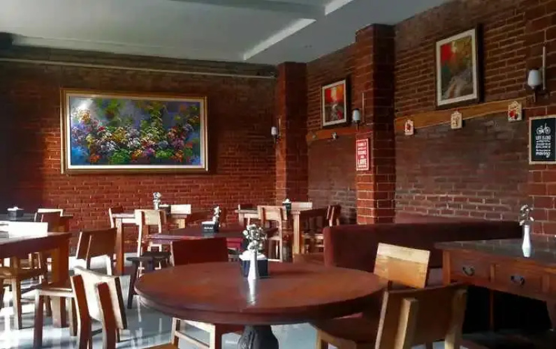 Sapphire Home Hotel