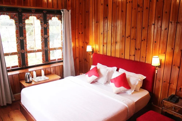 Pinewood Experiential stay and Hideouts