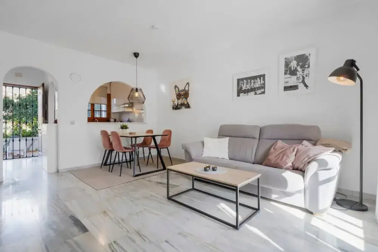 La Campana Apartment With Pool - Ref 60