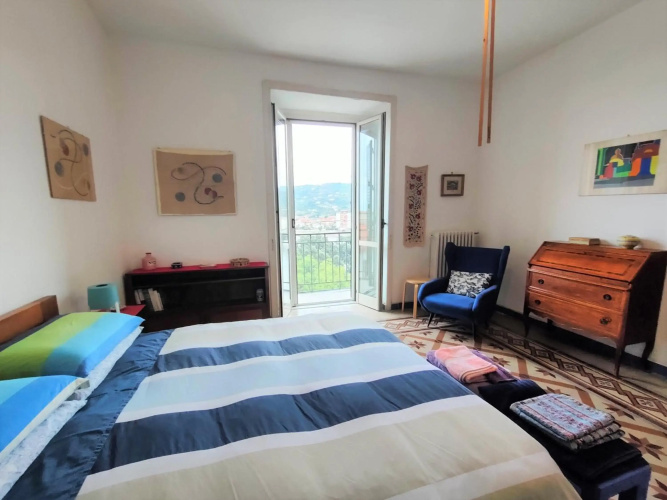 Panoramic Apartment in Villa on The Beach, In Center