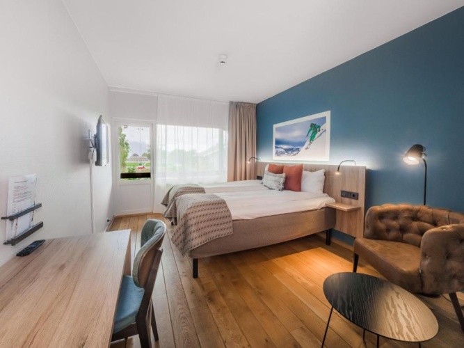 Standard Twin room with balcony