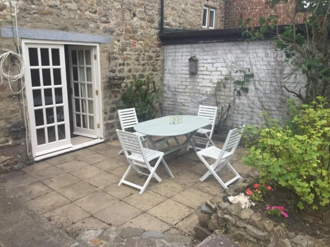 3 Bedrooms Cottage