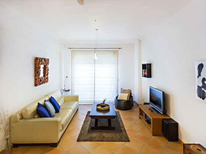 Alameda Apartment by My Choice