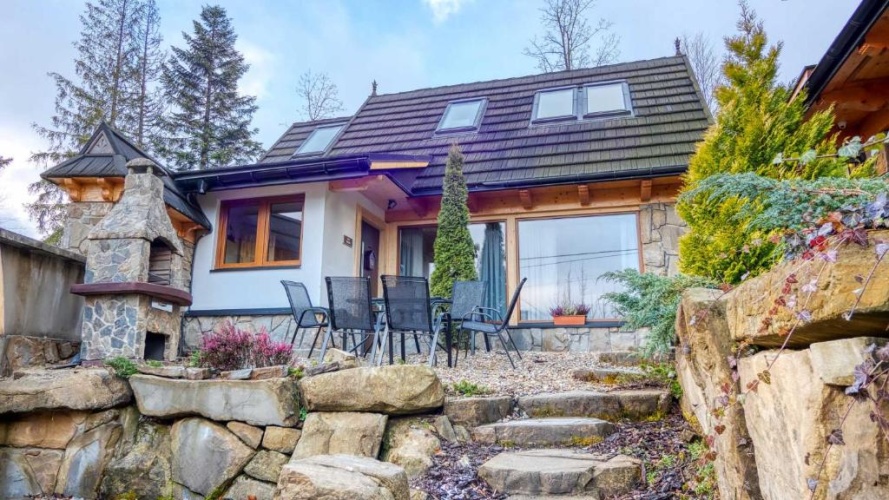 2 Bedrooms Chalet