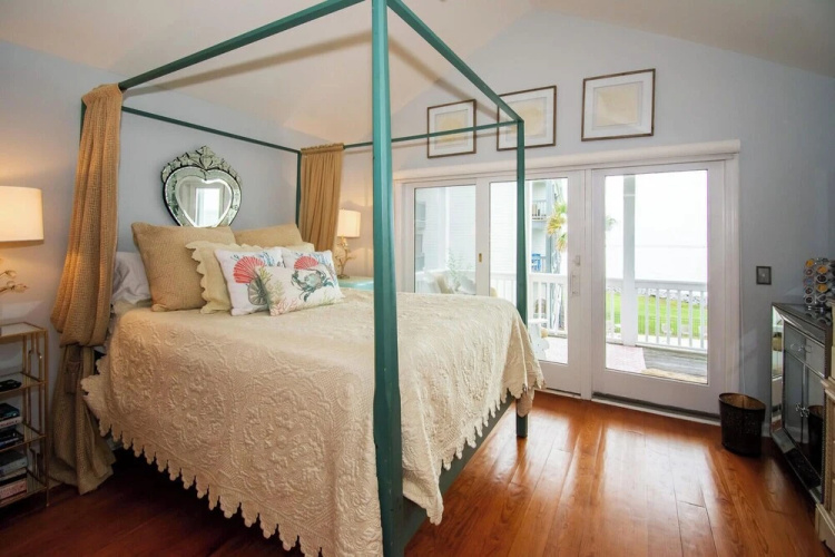 708 Ocean Cottage
