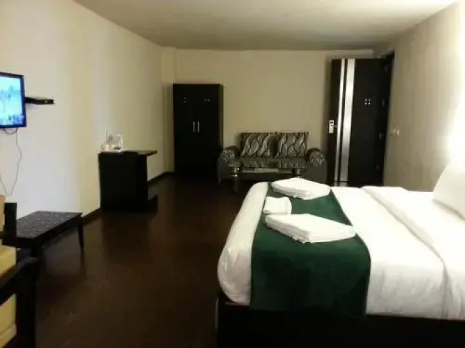Hotel Aksa Srinagar