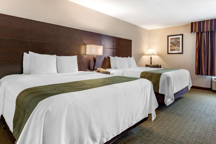 Standard Quadruple room