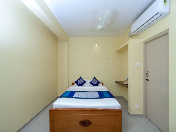 SS Residency By OYO Rooms