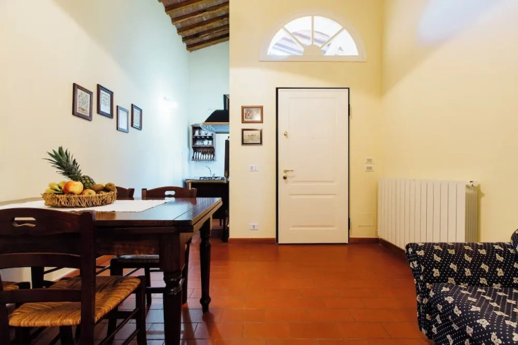 2 Bedrooms Comfort room with garden view