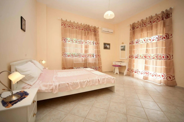 Crystal Blue Aparthotel