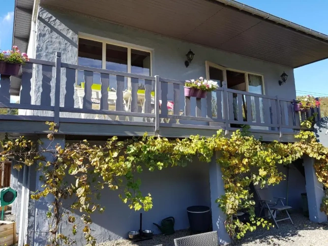 2 Bedrooms Cottage