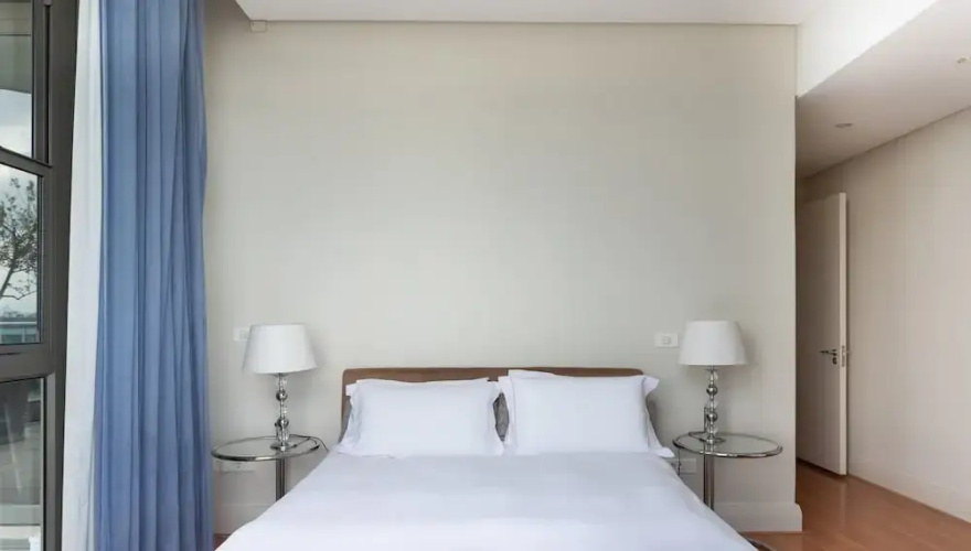 Penthouse 702 Kylemore B