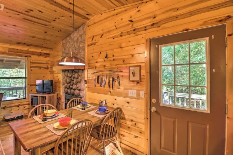 Mountain View Cabin w/ Wraparound Deck!