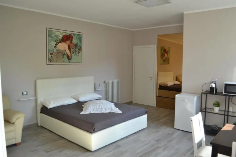Standard Triple room with garden view