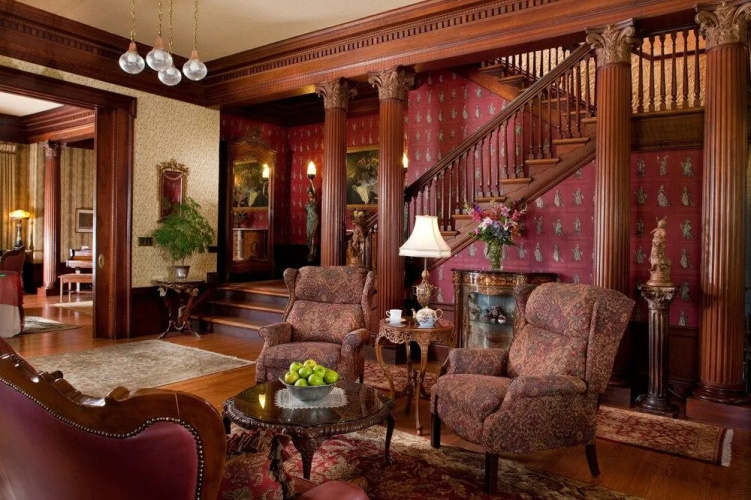 Churchill Manor B&B