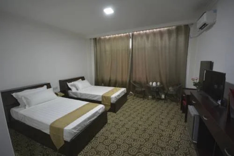 Diamond Lake Hotel KTV&Dancing Bar