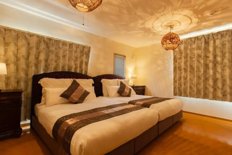 Economy room