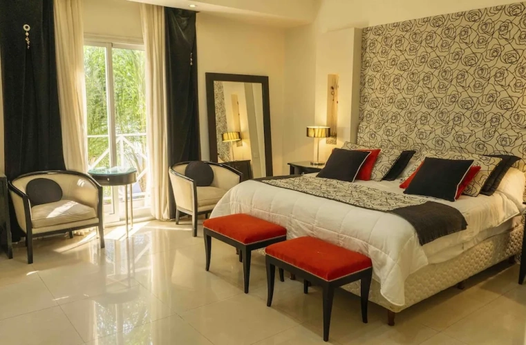 Deluxe Quadruple room