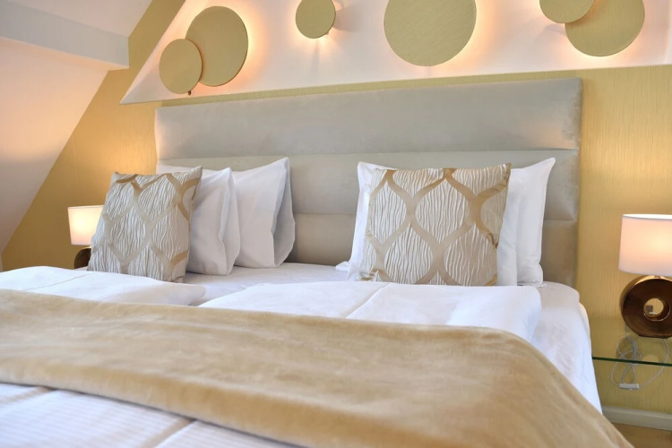 Hillside Premium Apartments