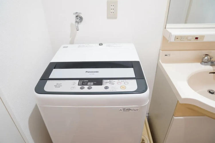 Metro Daikoku Apartment