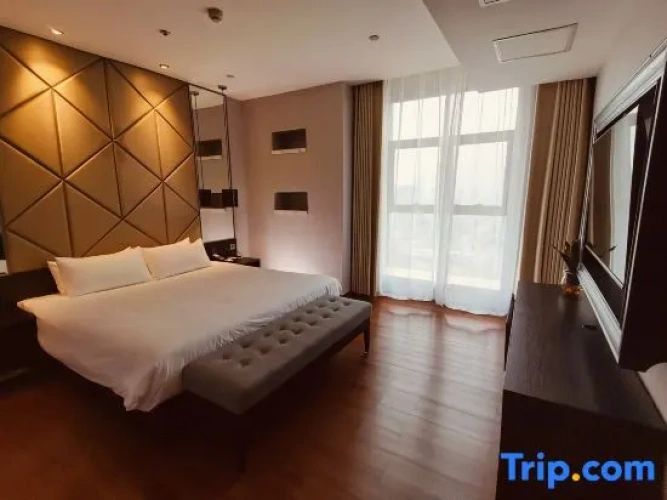 Premier Double Suite with view