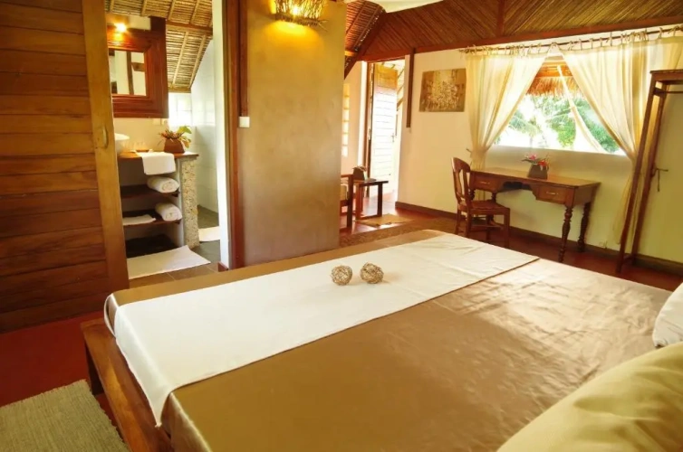 1 Bedroom Bungalow with view
