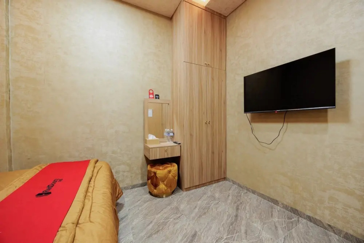 RedDoorz Plus Syariah @ Tiban Centre Batam
