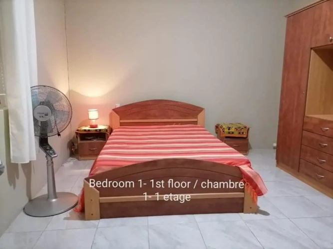 2 Bedrooms Cottage