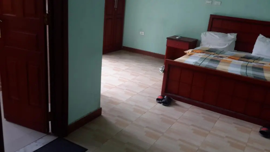 20/20 Guest House