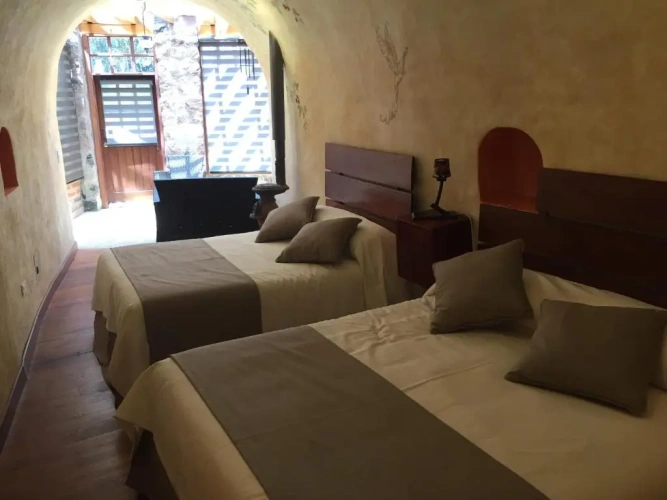 Standard Sextuple Family room with bay view