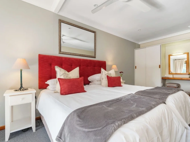 1 Bedroom Comfort Twin room with view