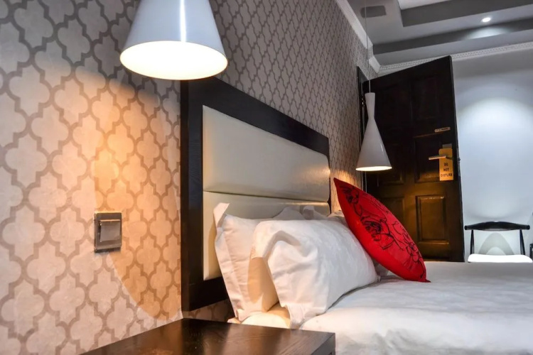 City Square Lodge