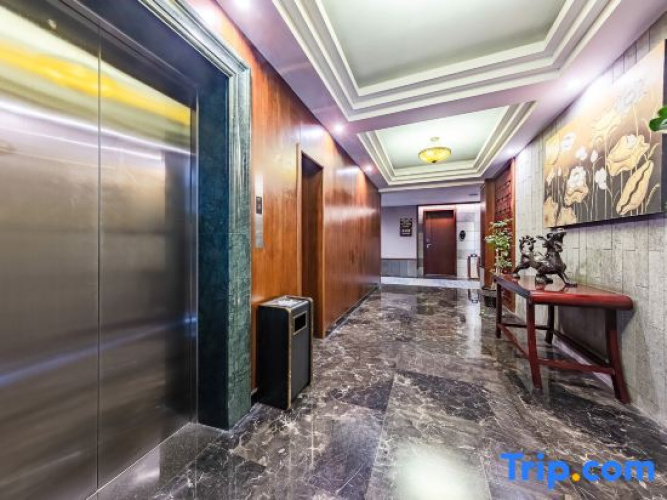 Li Jing Hotel Mile