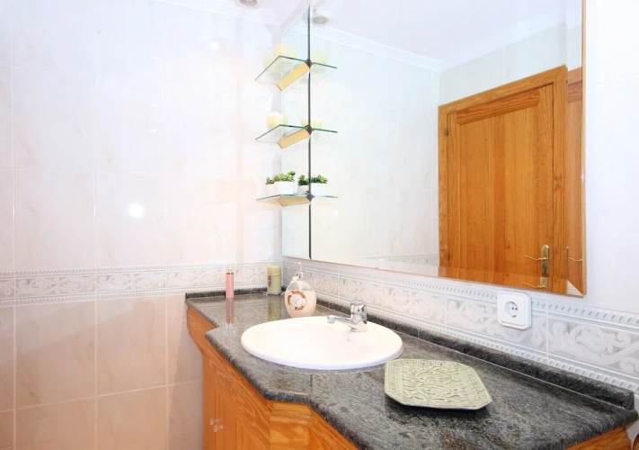 4 Bedrooms Villa with balcony