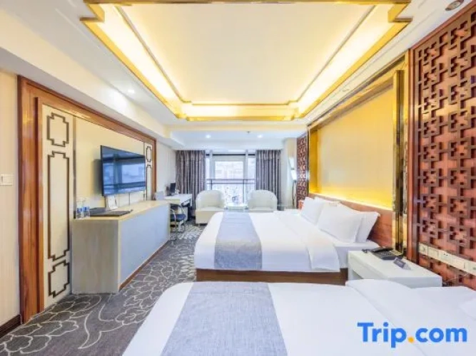 Deluxe Suite